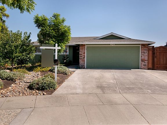 3rd image of 498 Tuscarora Dr