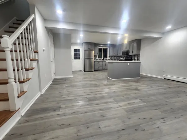 316 High Rd, Berlin, CT 06037