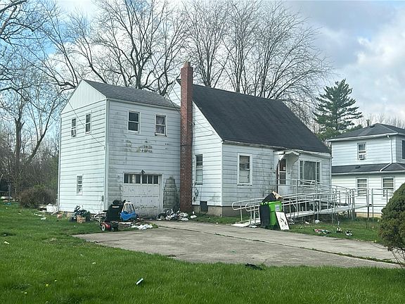 2nd image of 1633 Reed Rd