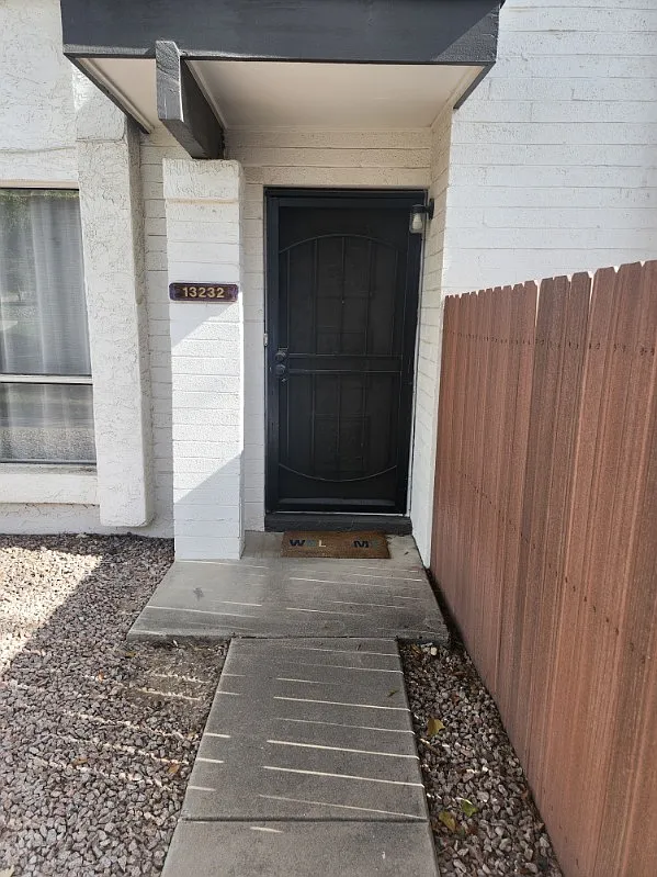 2 bed, 1.5 bath, 1248 sqft, $1,600 — Photo 2