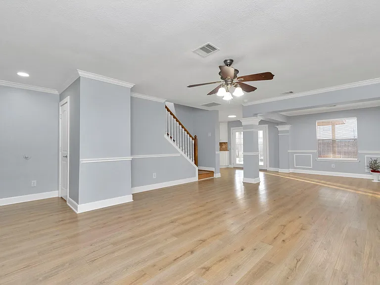 21635 Sandystone Ln — Photo 11