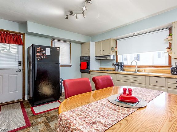 5th image of 5414 Homegardner Rd