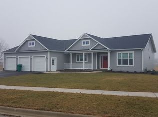 1201 Persimmon Dr, Genoa, IL 60135