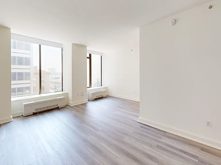 10 Hanover Square — Photo 119