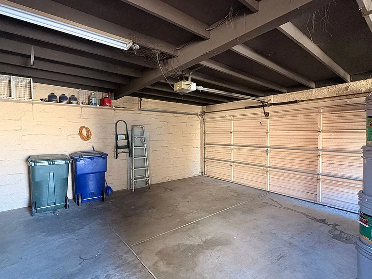 2371 W Calle Retana — Photo 27