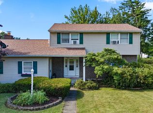 16 Maplewood Dr, Binghamton, NY 13901