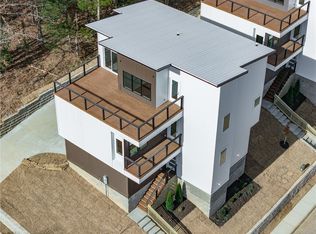 123 S Paddock Loop, Fayetteville, AR 72701