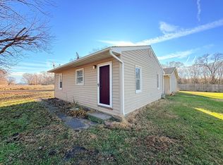 722 S View Dr, Waterloo, IA 50707