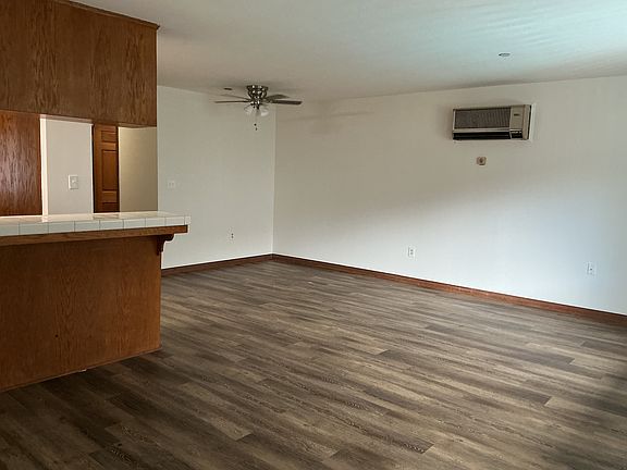 2nd image of 17200 Newhope St APT 210