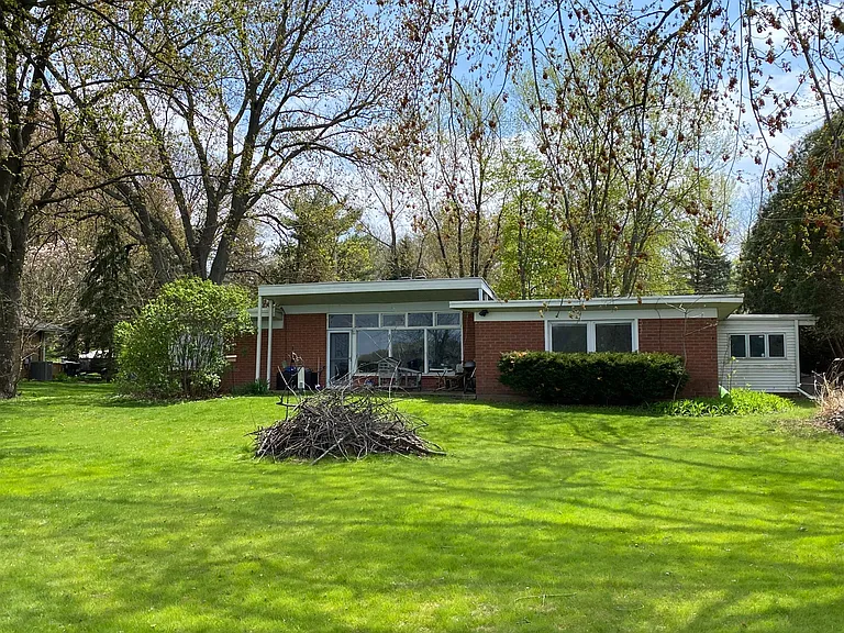 3048 Waunona Way — Photo 26