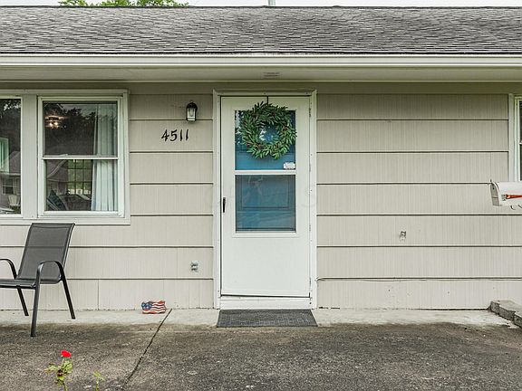 2nd image of 4511 Circle Dr