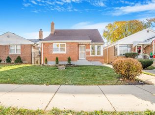 (Undisclosed Address), Chicago, IL 60652