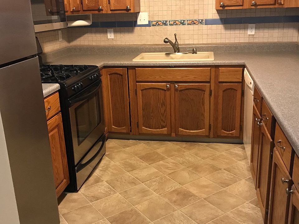 1417 Brookside Dr Munster, IN Zillow Apartments for Rent in Munster