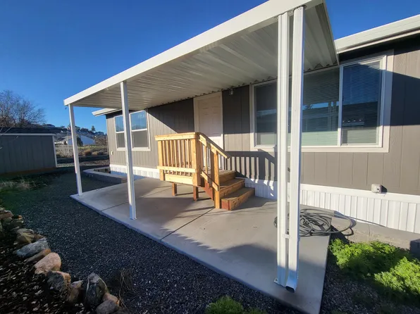 4729 S South Pacific Hwy #50, Phoenix, OR 97535