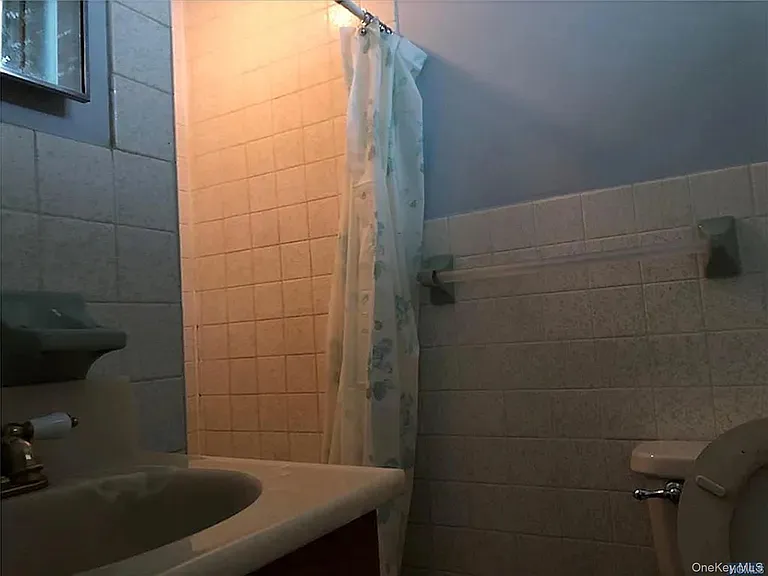 52 Horton Ave — Photo 8