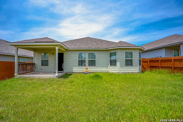4 bed, 3.0 bath, 2088 sqft, $2,150 — Photo 4