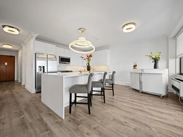 7002 Blvd East image 7 of 43