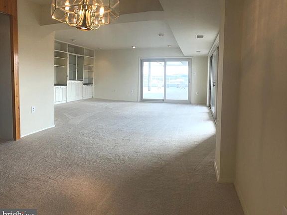 4th image of 5250 Valley Forge Dr APT 807