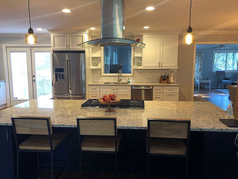 2nd image of 3340 Brookview Dr NE