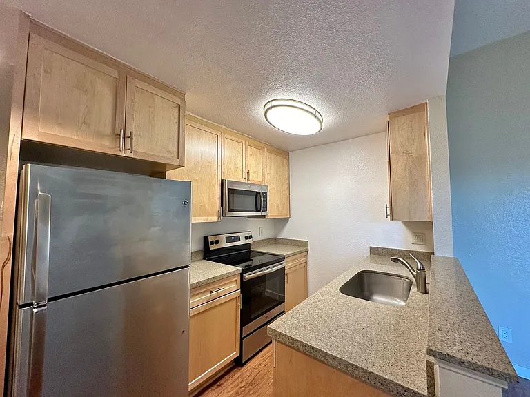 4447 49th Street — Photo 3