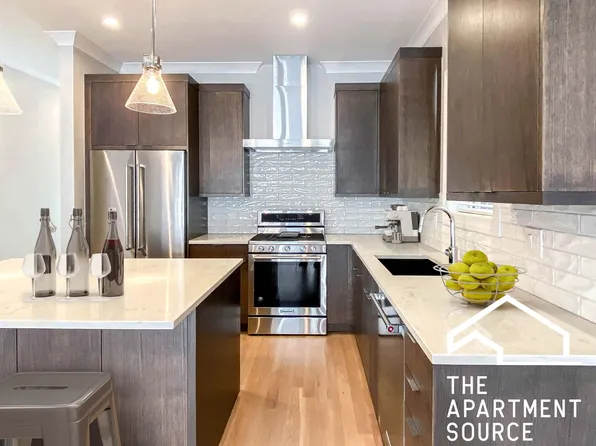 3347 N Kenmore Ave #1N, Chicago, IL 60657
