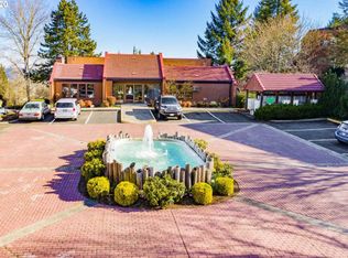 201 Oswego Smt #201, Lake Oswego, OR 97035