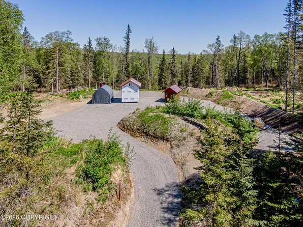 52178 Holly Beck St, Kenai, AK 99611