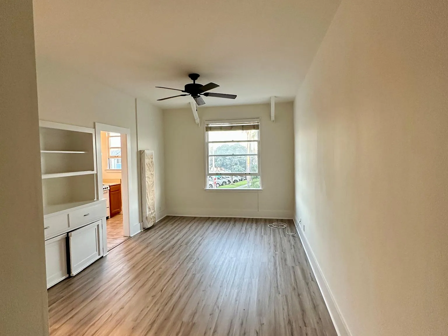 Studio, 440 sqft, $2,300 — Photo 2