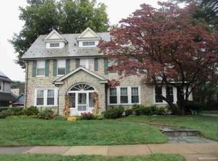 455 Irvington Rd, Drexel Hill, PA 19026