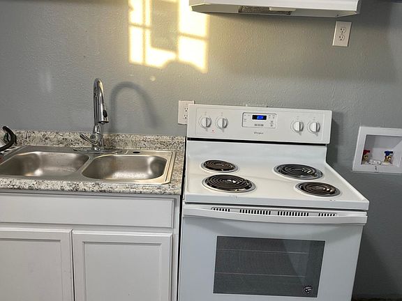 5th image of 305 E 35th St #307