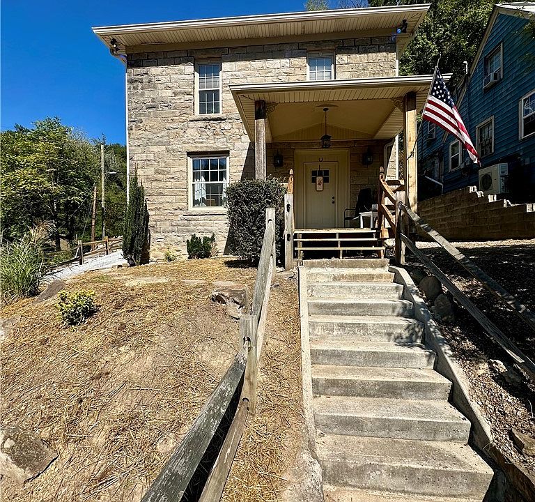 1st image of 123 Cassick St