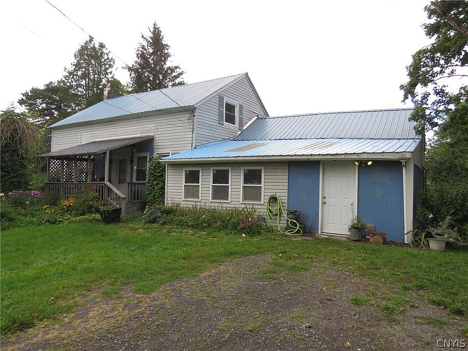 1st image of 483 Gage Rd