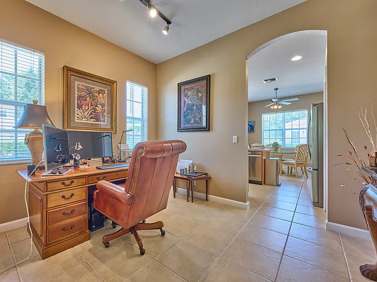 530 Commons Dr — Photo 20