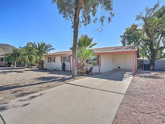 3rd image of 2217 W Poinsettia Dr