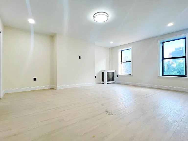 358 Dean St #4 — Photo 12