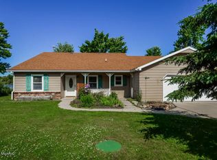 10933 Nugent Ave NE, Rockford, MI