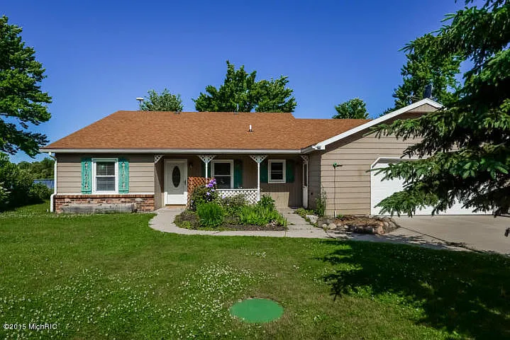 10933 Nugent Ave NE photo 1