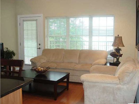 3rd image of 3680 W Chattooga Dr
