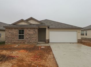2957 Greenbriar, Seguin, TX 78155
