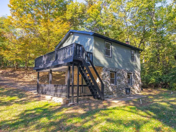 5844 S Yankeetown Rd, Boonville, IN 47601