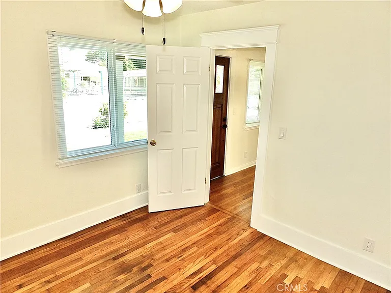 4036 E Vermont St — Photo 33