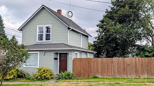 1810 23rd St Photo 1