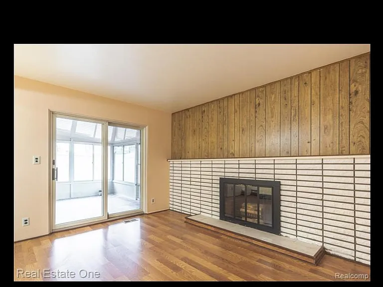 29735 Boewe Dr — Photo 8