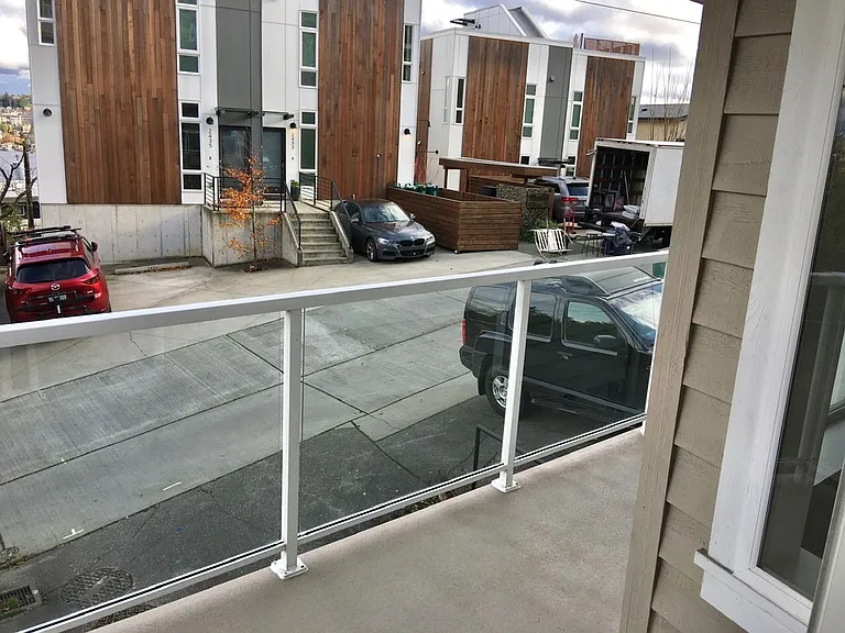 2432 Dexter Ave N #100 — Photo 18