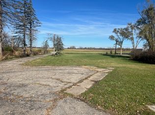 18845 W State Line Rd, Antioch, IL 60002