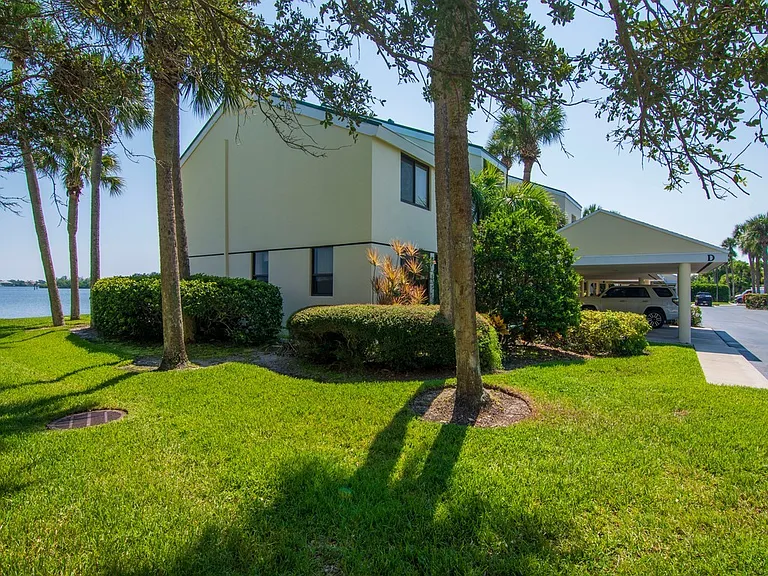 1840 Tarpon Ln #D202 — Photo 32