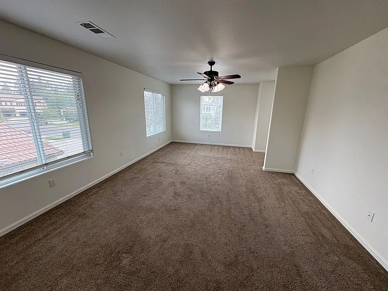 5928 W Whitley Ave — Photo 34