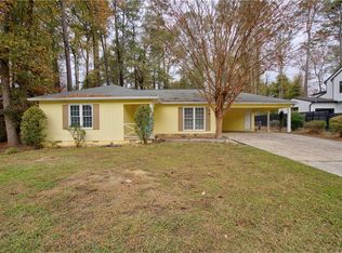 195 Pebble Trl, Alpharetta, GA 30009