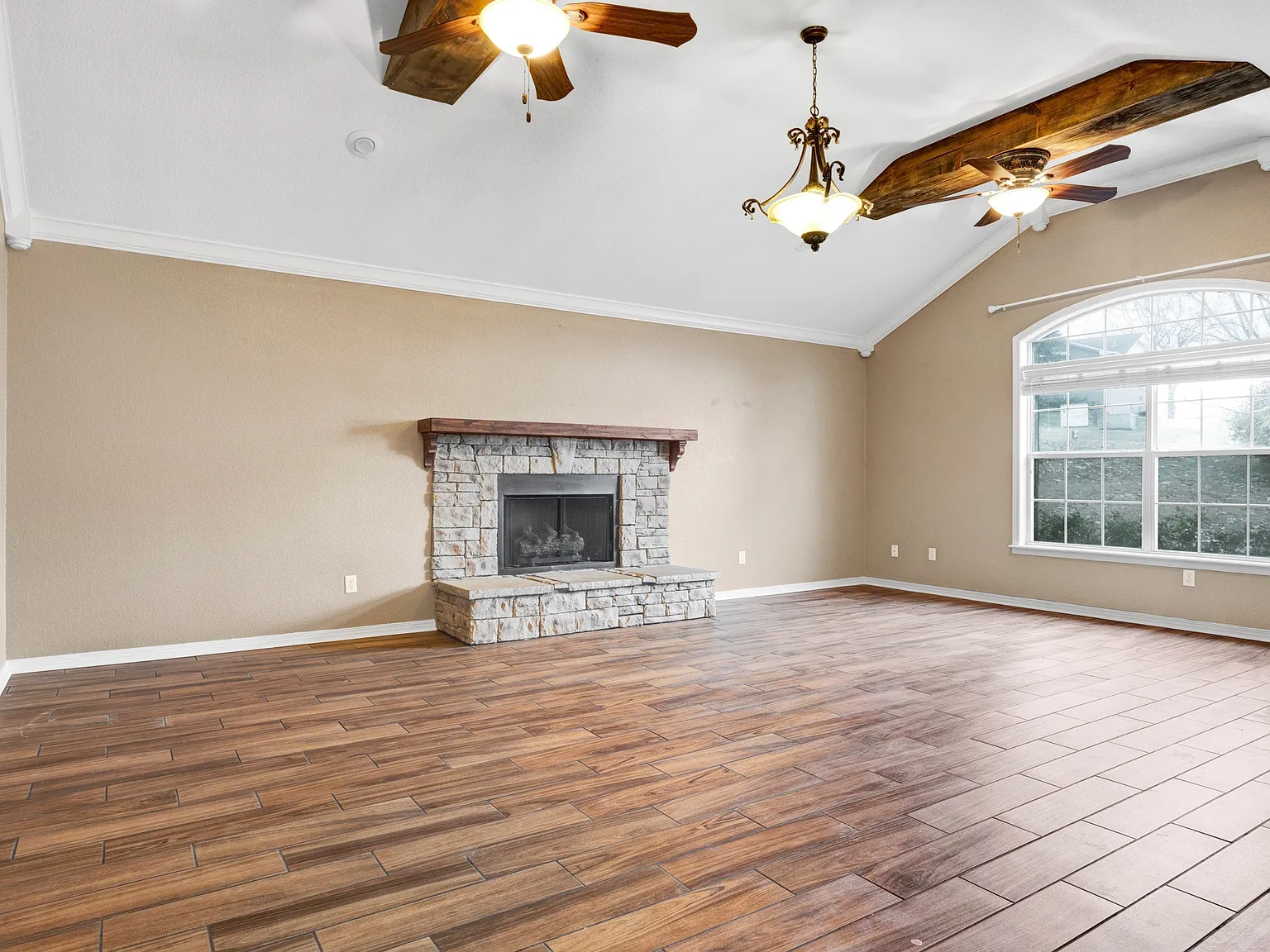 1718 River Ridge Rd — Photo 2