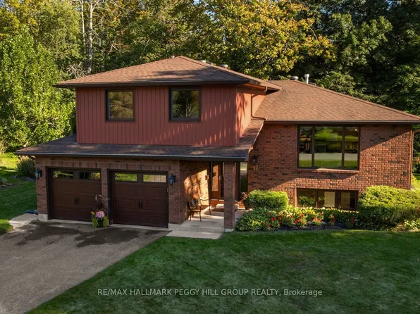 17 Holloway Ln, Springwater, ON L9X 0M7